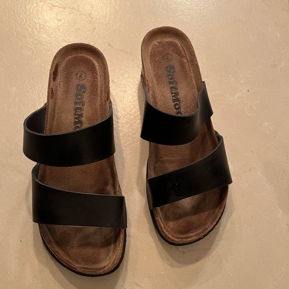 Softmoc Sandals - Picture 1 of 4